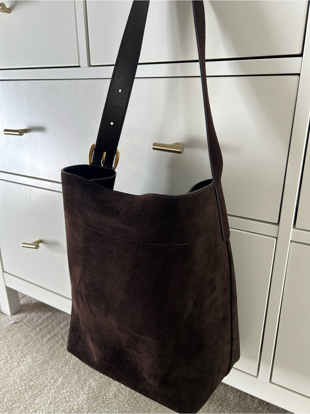 Madewell Essential Bucket Tote in Dark Brown Suede Shoulder Bag with Gold Buckle - Picture 4 of 12